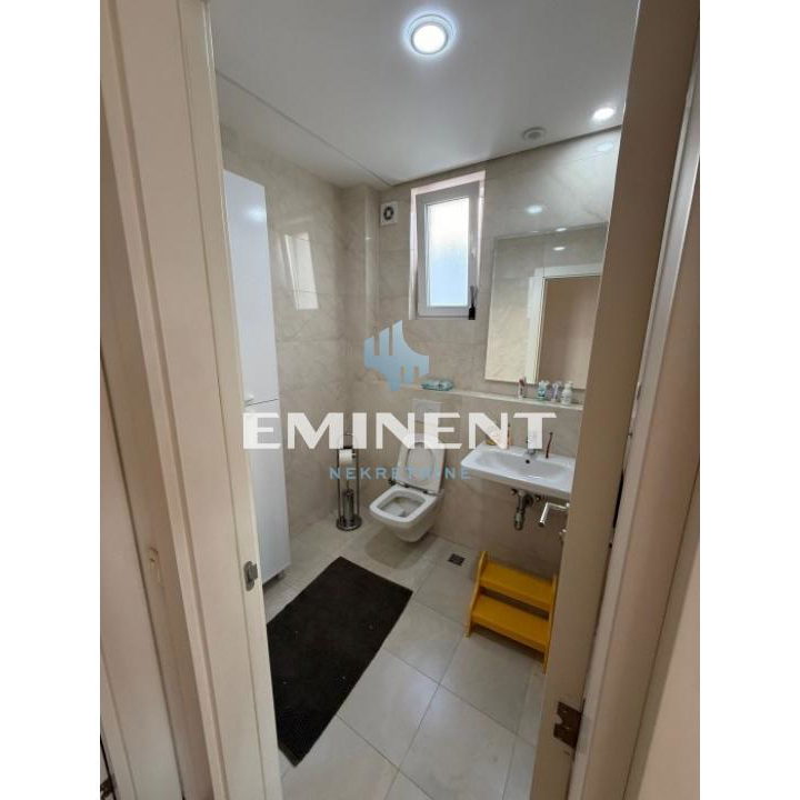 Četvorosoban stan za izdavanje, Senjak, Beograd, 157m², 4. sprat, 2.200 €/mes