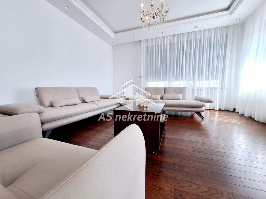 Stan Izdavanje Beograd Dedinje 135 m2