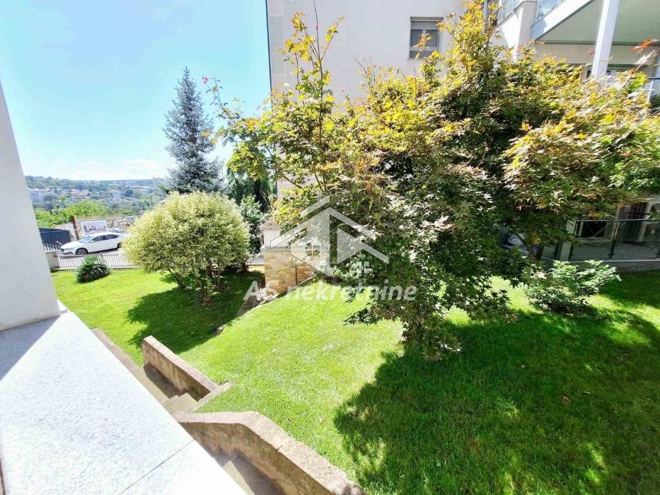 Četvorosoban stan za izdavanje, Dedinje, Beograd, 135m², 2.150 €/mes
