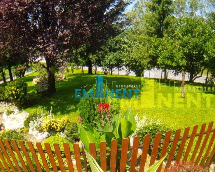 Kuća Prodaja Beograd Beli Potok 465 m2