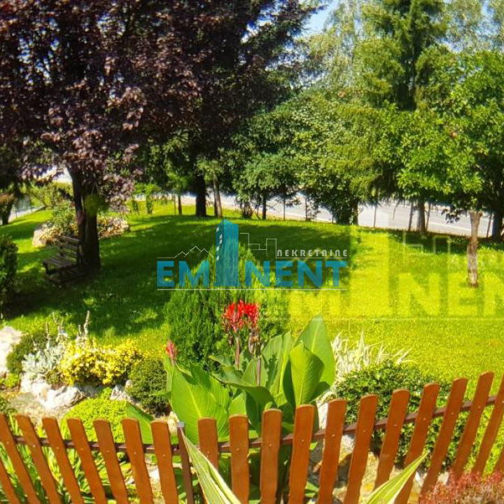 Kuća Prodaja Beograd Beli Potok 465 m2
