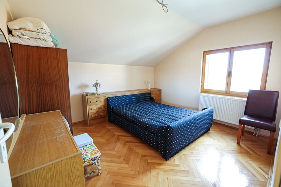 Kuća na prodaju, Borča, Beograd, 282m², 330.000 €