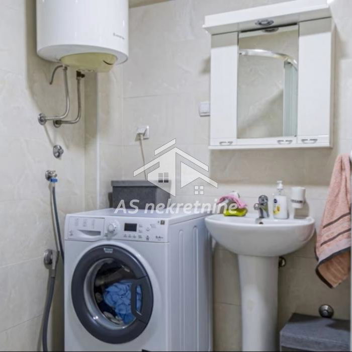 Dvosoban stan za izdavanje, Vukov Spomenik, Beograd, 42m², 700 €/mes
