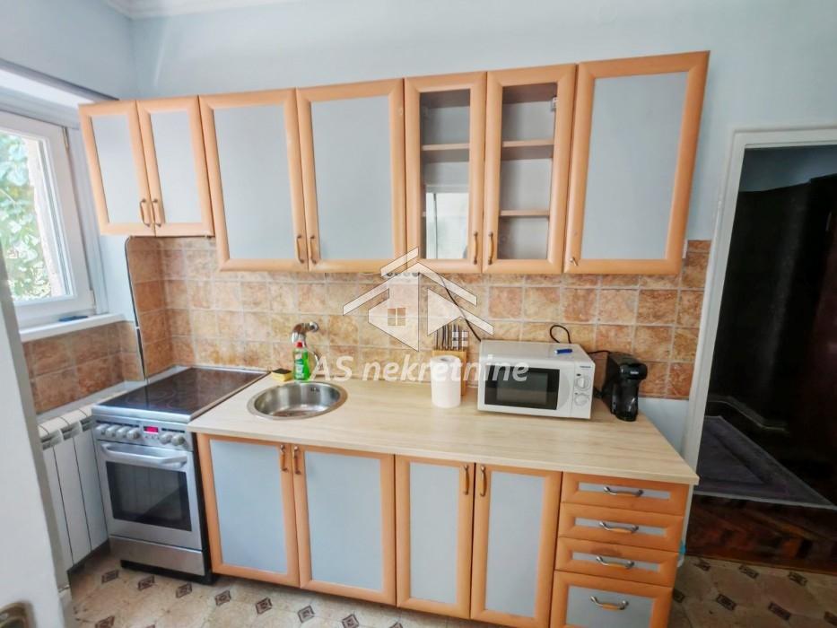 Jednosoban stan za izdavanje, Slavija, Beograd, 44m², 600 €/mes