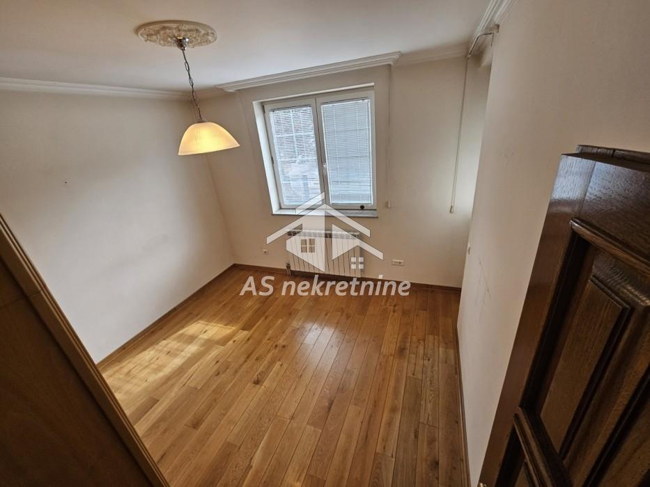 Četvorosoban stan za izdavanje, Dedinje, Beograd, 115m², 1.400 €/mes