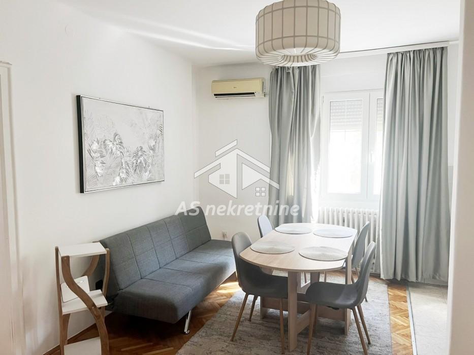 Trosoban stan za izdavanje, Tašmajdan, Beograd, 55m², 900 €/mes