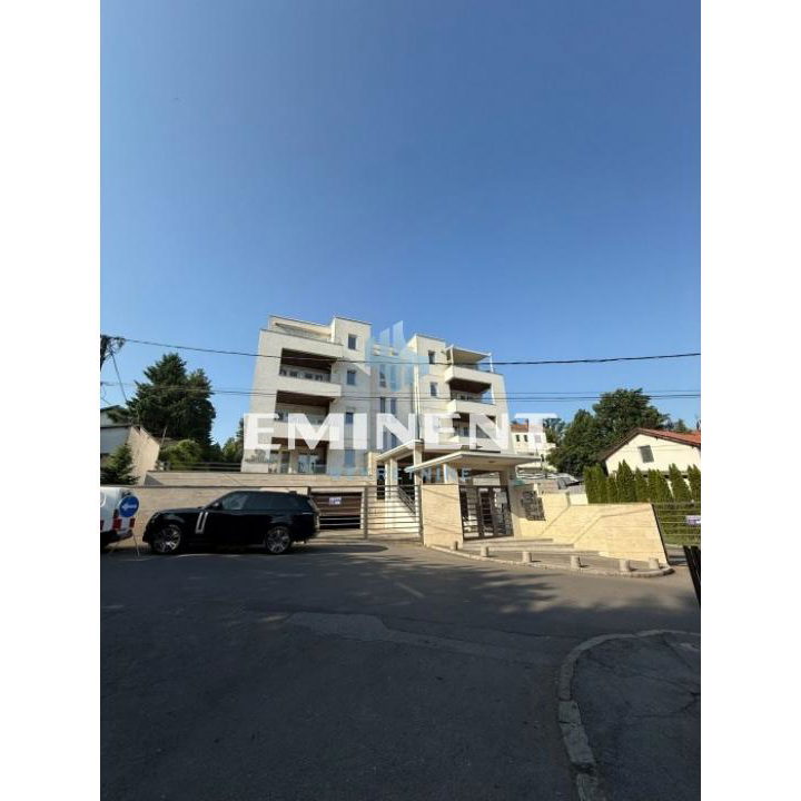 Četvorosoban stan za izdavanje, Senjak, Beograd, 157m², 4. sprat, 2.200 €/mes
