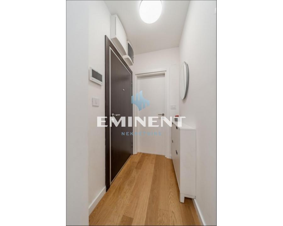 nekretnine-izdavanje-HnCw3cQYo5 Dvosoban stan za izdavanje, Vukov Spomenik, Beograd, 41m², 800 €/mes