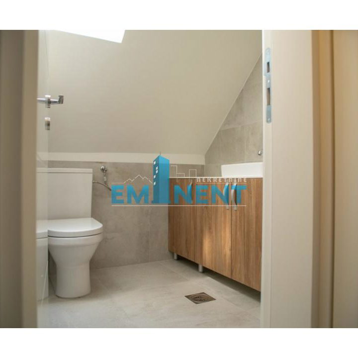 Kuća na prodaju, Banovo Brdo, Beograd, 260m², 1.200.000 €