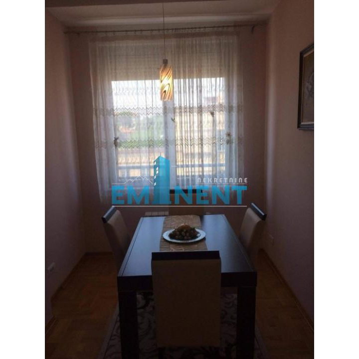 Stan Izdavanje Beograd Denkova Bašta 56 m2
