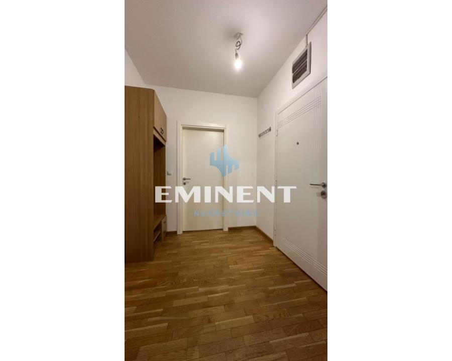 Trosoban stan za izdavanje, Blok 61, Beograd, 64m², 650 €/mes