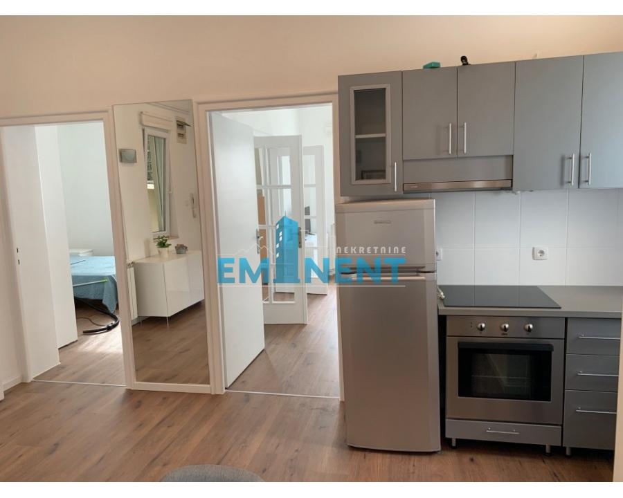 Stan Izdavanje Beograd Cvetni Trg 56 m2