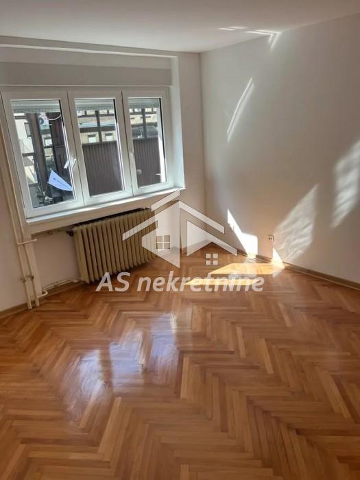 Trosoban stan za izdavanje, Dorćol, Beograd, 78m², 1.300 €/mes