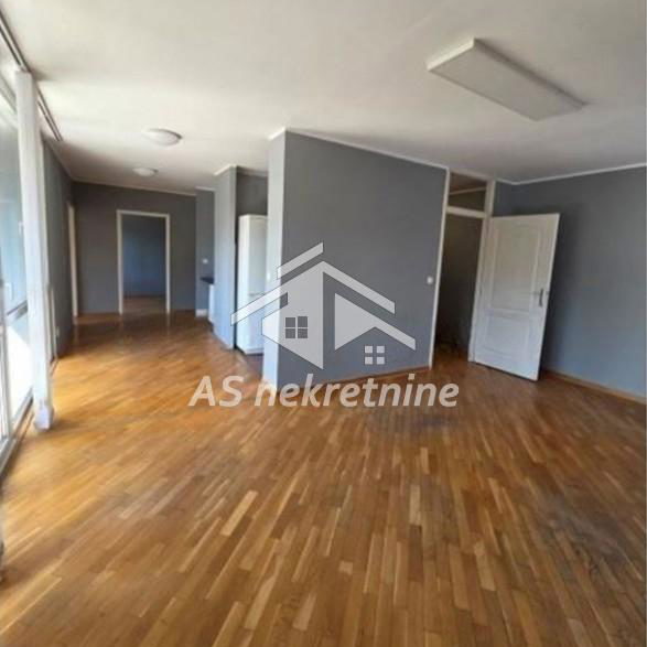 Stan Izdavanje Beograd Blok 22 73 m2