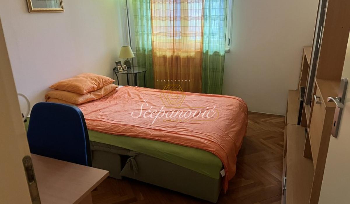 Stan Prodaja Novi Sad  85 m2