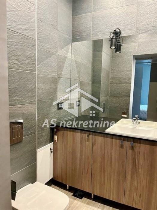 nekretnine-izdavanje-P3qQi2n08P Četvorosoban stan za izdavanje, Atelje 212, Beograd, 110m², 2.000 €/mes
