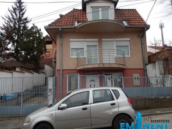 Kuća Prodaja Beograd Dušanovac 300 m2