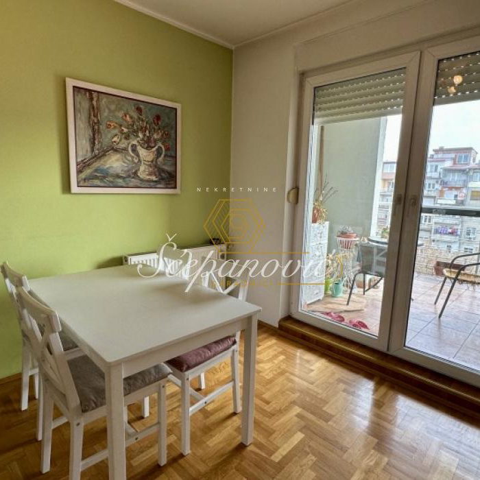 Stan Prodaja Novi Sad  75 m2