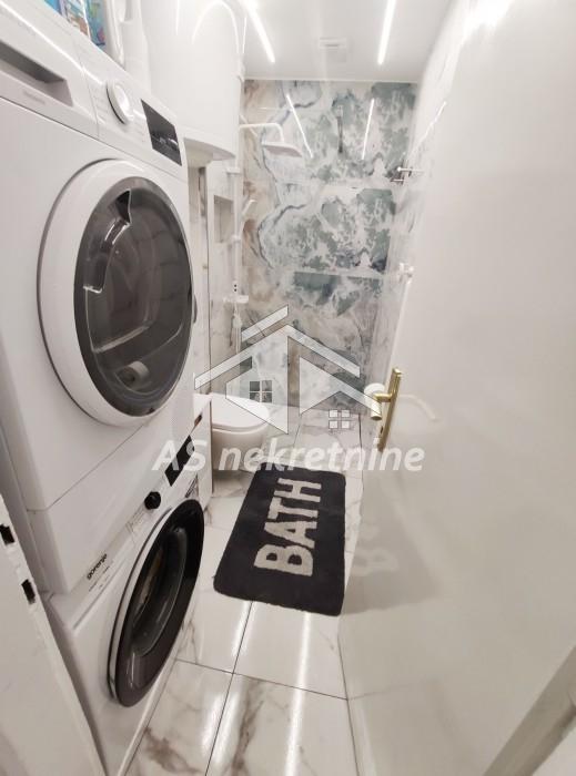 Trosoban stan za izdavanje, Banovo Brdo, Beograd, 52m², 700 €/mes