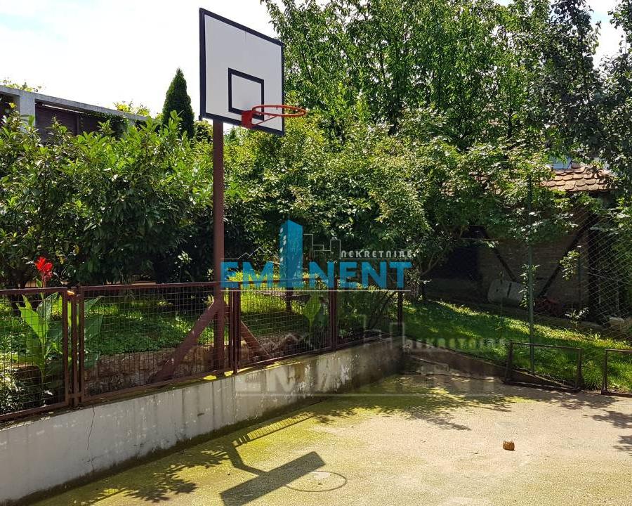 Kuća na prodaju, Beli Potok, Beograd, 465m², 620.000 €