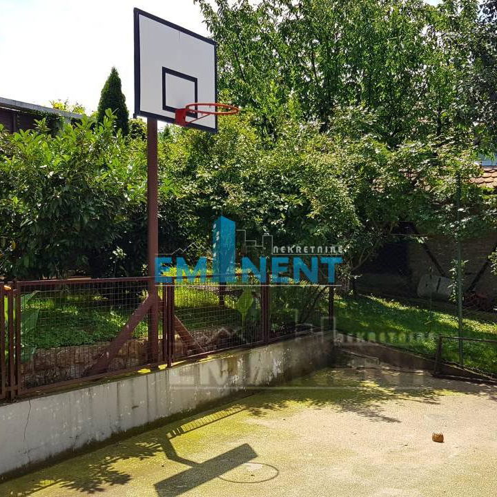 Kuća na prodaju, Beli Potok, Beograd, 465m², 620.000 €