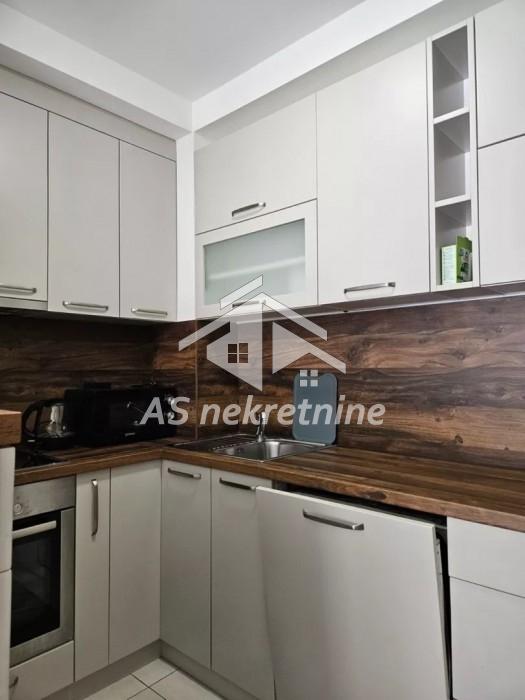 Stan Izdavanje Beograd  54 m2