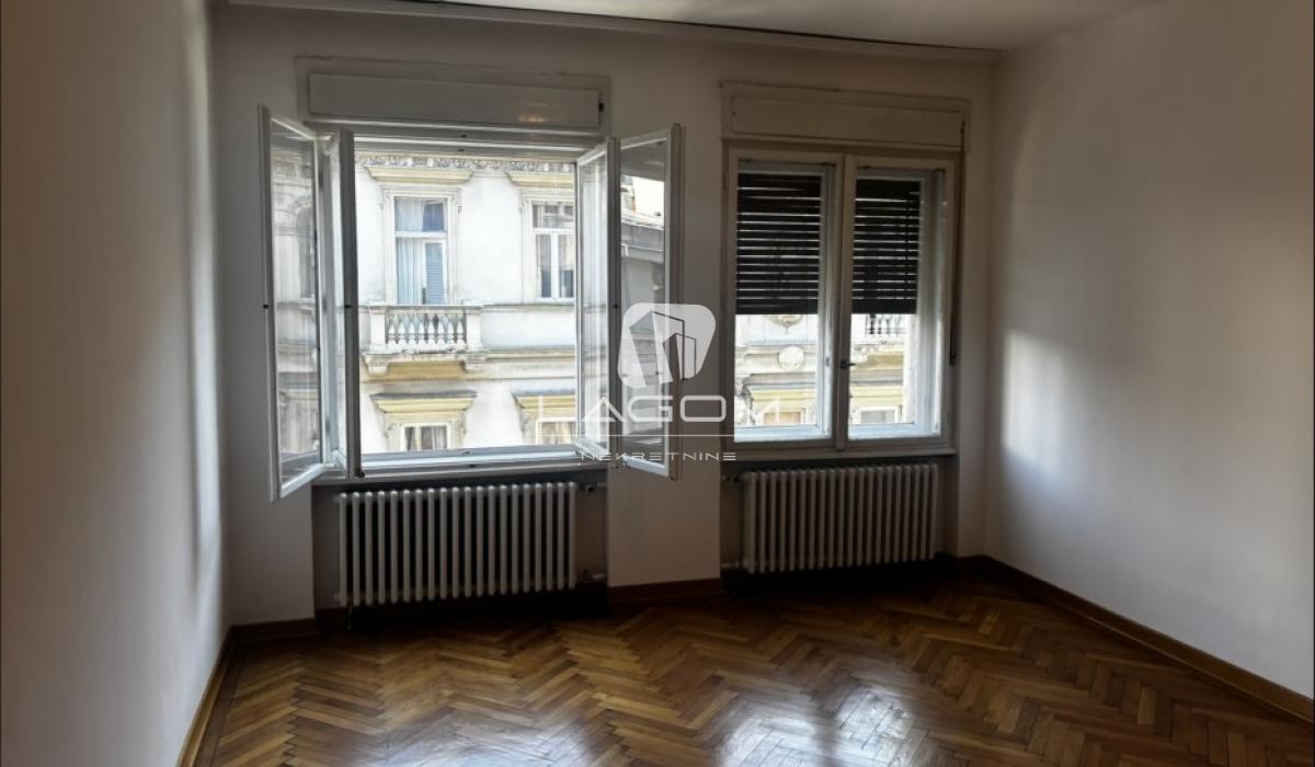 Stan Izdavanje Beograd Knez Mihailova 89 m2