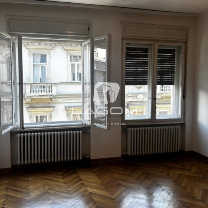 Stan Izdavanje Beograd Knez Mihailova 89 m2
