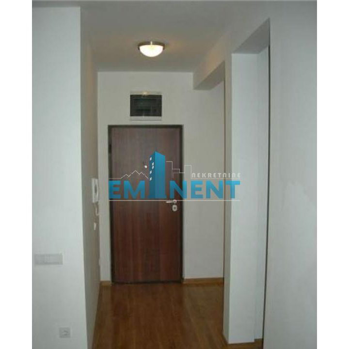 Stan Izdavanje Beograd Beogradska 88 m2