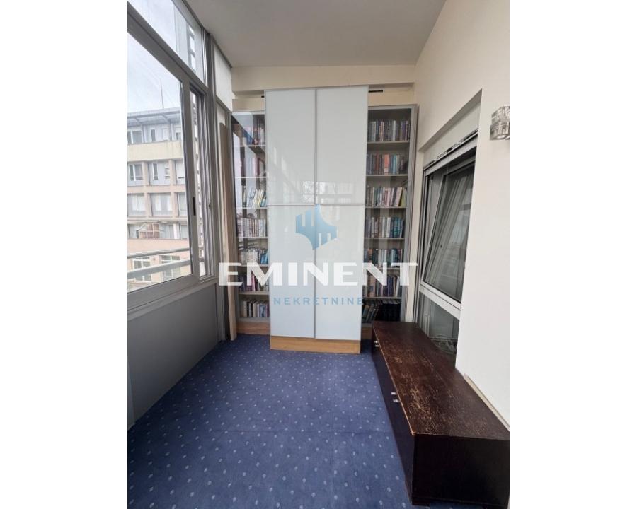Trosoban stan za izdavanje, Vukov Spomenik, Beograd, 125m², 1.800 €/mes
