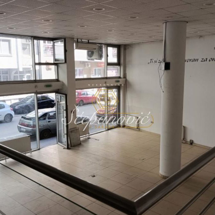 Lokal Prodaja Novi Sad  229 m2