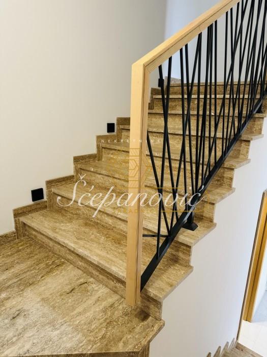 Petosoban stan za izdavanje, Popovica, Novi Sad, 181m², 2.500 €/mes