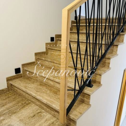 Petosoban stan za izdavanje, Popovica, Novi Sad, 181m², 2.500 €/mes