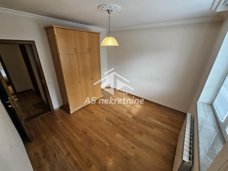 Četvorosoban stan za izdavanje, Dedinje, Beograd, 115m², 1.400 €/mes