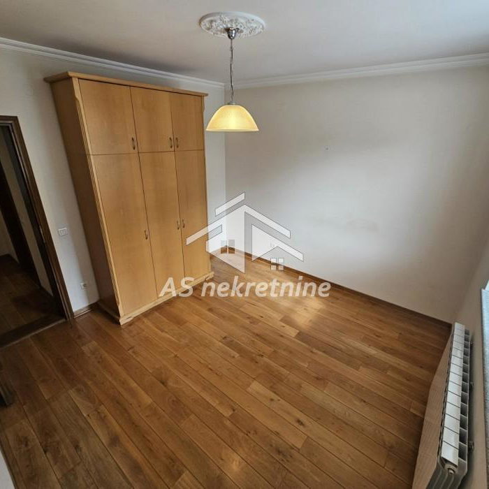Četvorosoban stan za izdavanje, Dedinje, Beograd, 115m², 1.400 €/mes