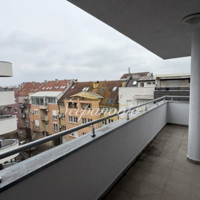 Stan Prodaja Novi Sad  110 m2