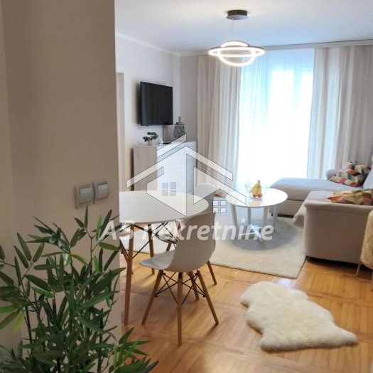Stan Izdavanje Beograd Dedinje 72 m2