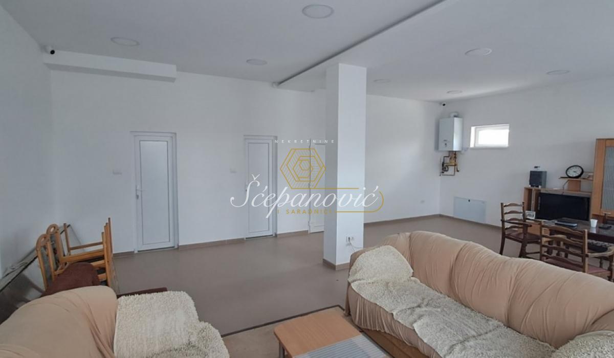 Lokal Izdavanje Novi Sad Lokal Izdavanje Novi Sad 139 m2