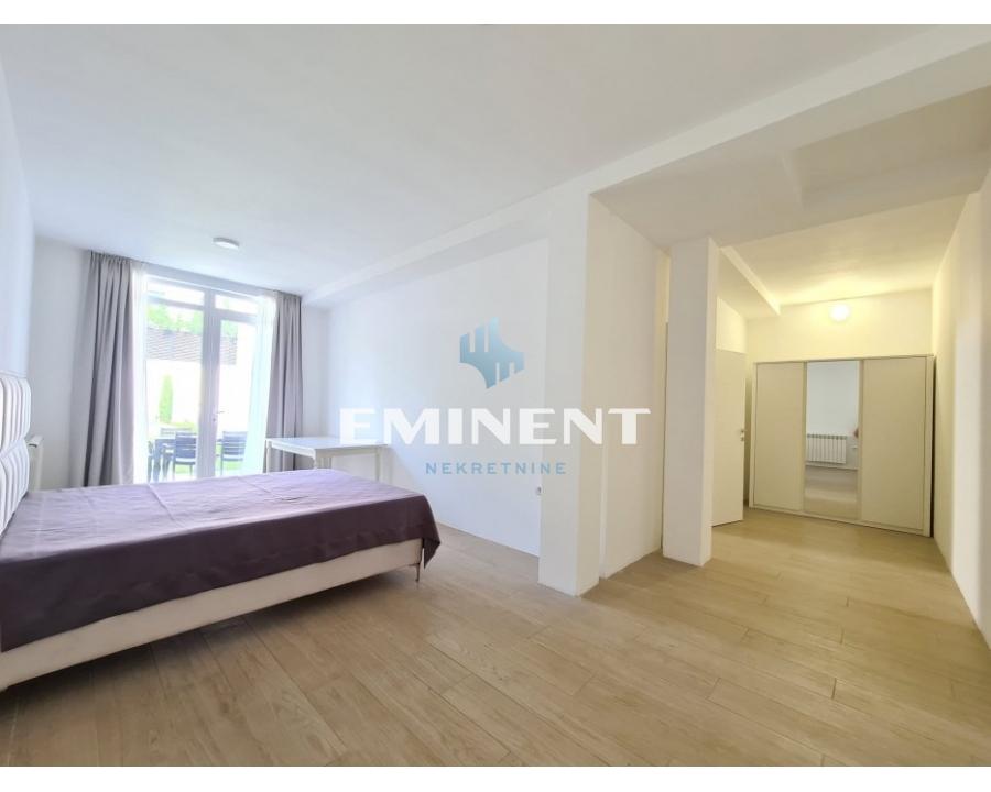 Stan Prodaja Beograd Dedinje 220 m2