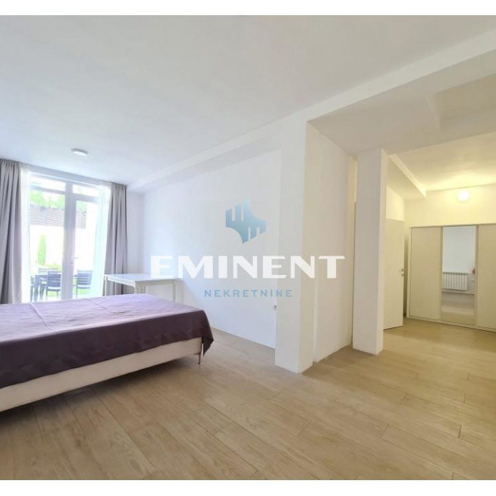 Stan Prodaja Beograd Dedinje 220 m2