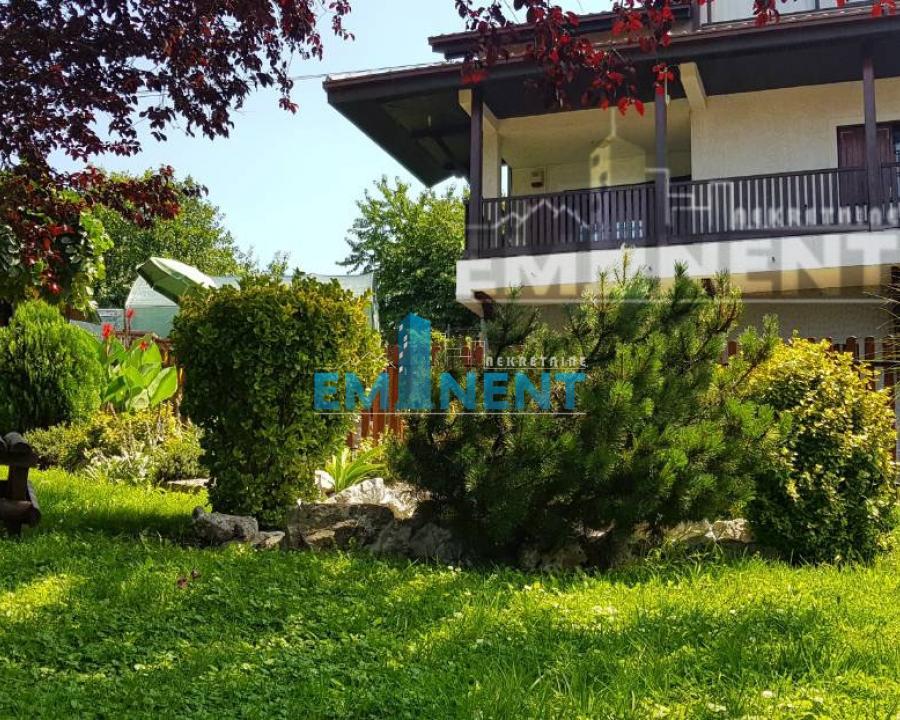 Kuća Prodaja Beograd Beli Potok 465 m2