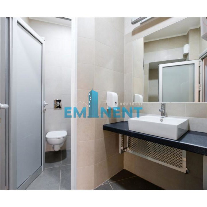 Lokal za izdavanje, Banovo Brdo, Beograd, 311m², 7.000 €/mes