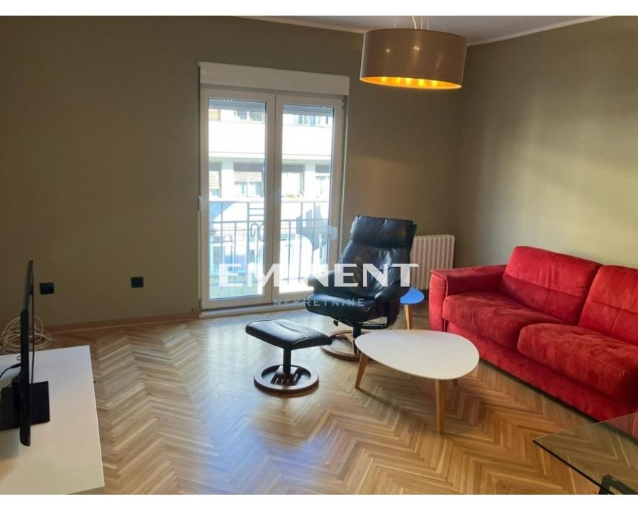 Trosoban stan za izdavanje, Slavija, Beograd, 80m², 1.100 €/mes