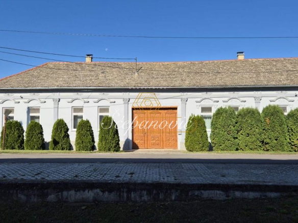 Kuća Prodaja Odžaci  430 m2