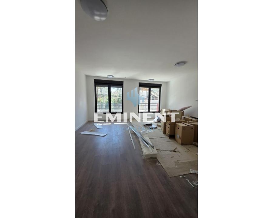 Dvosoban stan na prodaju, Autokomanda, Beograd, 80m², 358.000 €