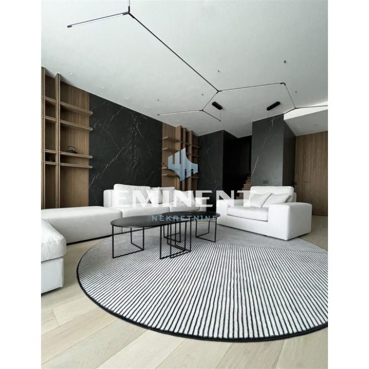 Stan Izdavanje Beograd  148 m2