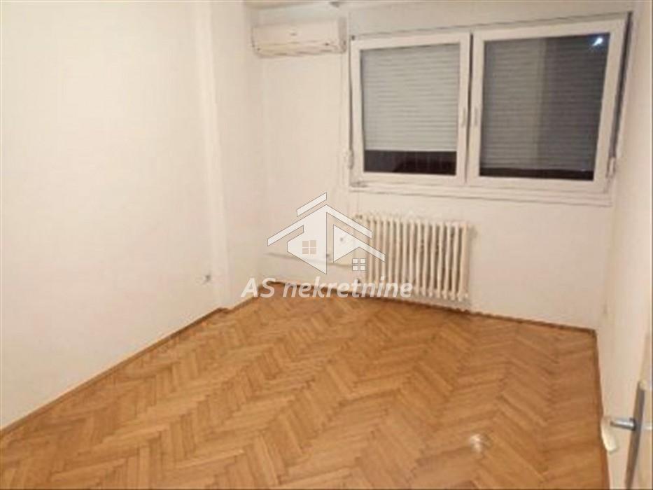 Lokal Izdavanje Beograd 27. Marta 80 m2