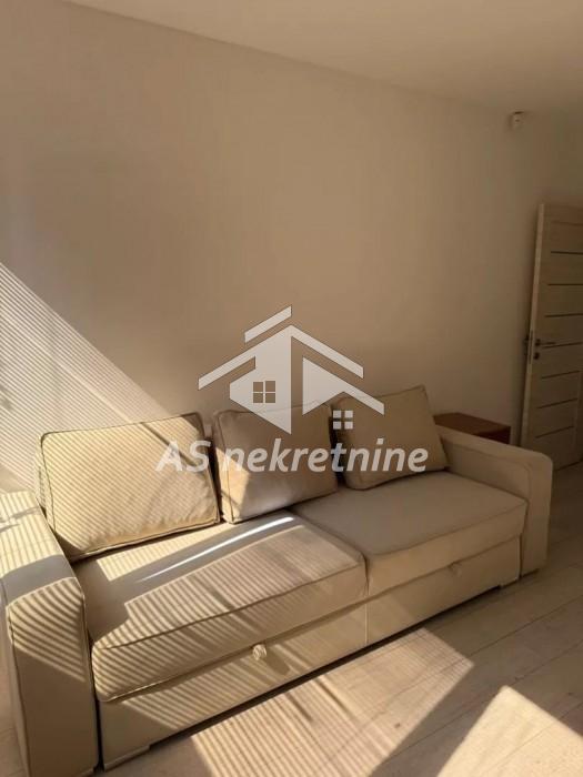 Četvorosoban stan za izdavanje, Blok 22, Beograd, 91m², 1.300 €/mes