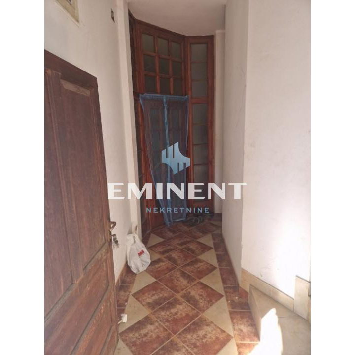 Kuća Prodaja Beograd Altina 390 m2