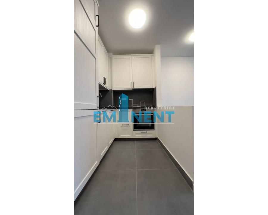Stan Izdavanje Beograd Đeram Pijaca 52 m2